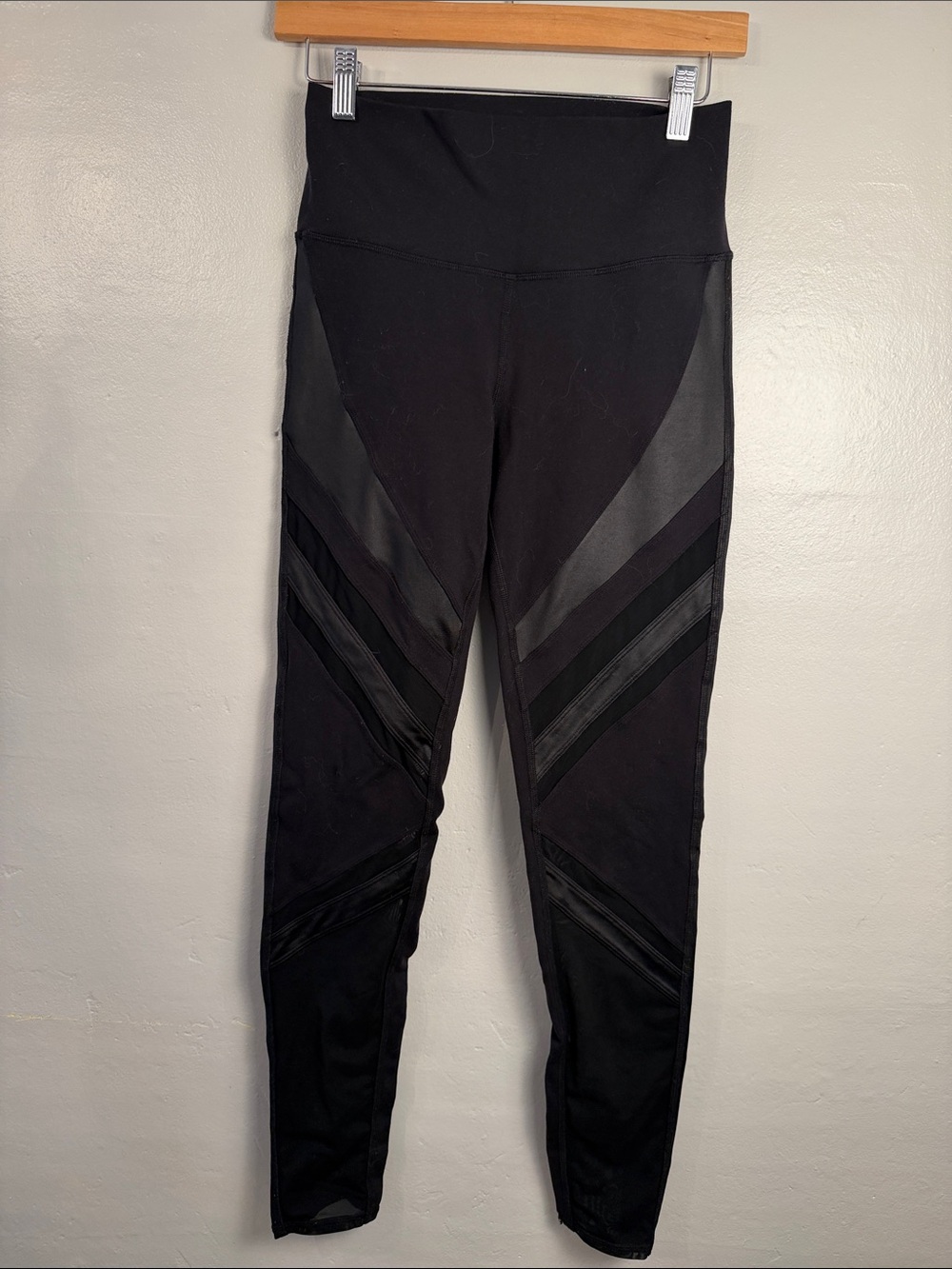 Alo Leggings Long Black Net Trim Inserts Diagonal Design Satin Strips